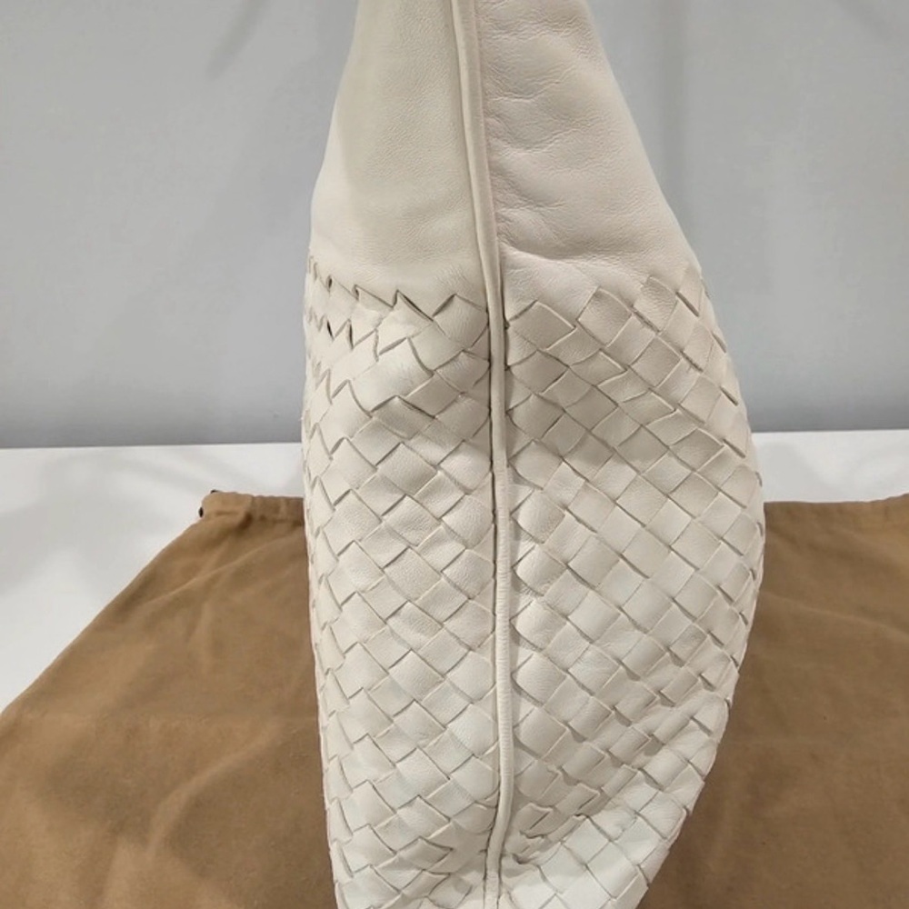 Bottega Veneta White Intrecciato Leather Tote Medium Size - Picture 3 of 16
